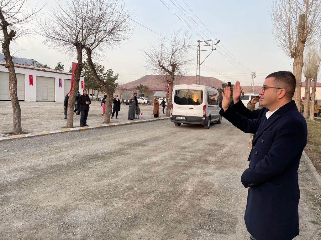 Kağızman’da komandolar El-Bab’a dualarla uğurlandı