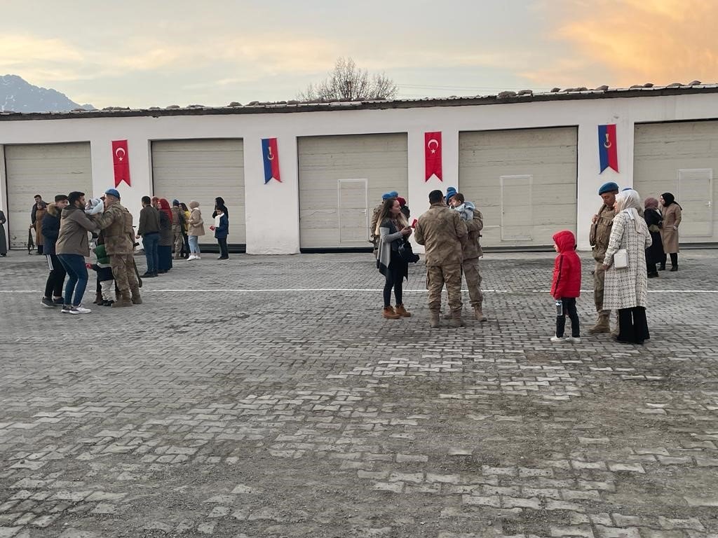 Kağızman’da komandolar El-Bab’a dualarla uğurlandı