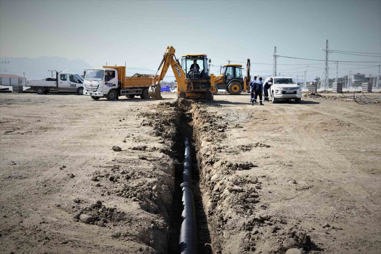 İSU ekipleri Hatay’ı tekrar ayağa kaldırıyor