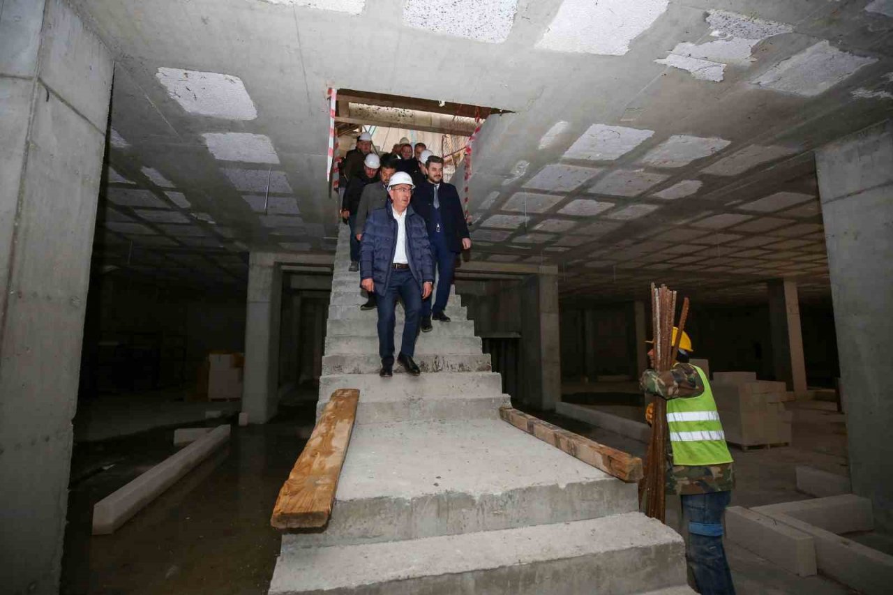 Başkan Kavuş: “Projelerimizin her biri hızla yükseliyor”