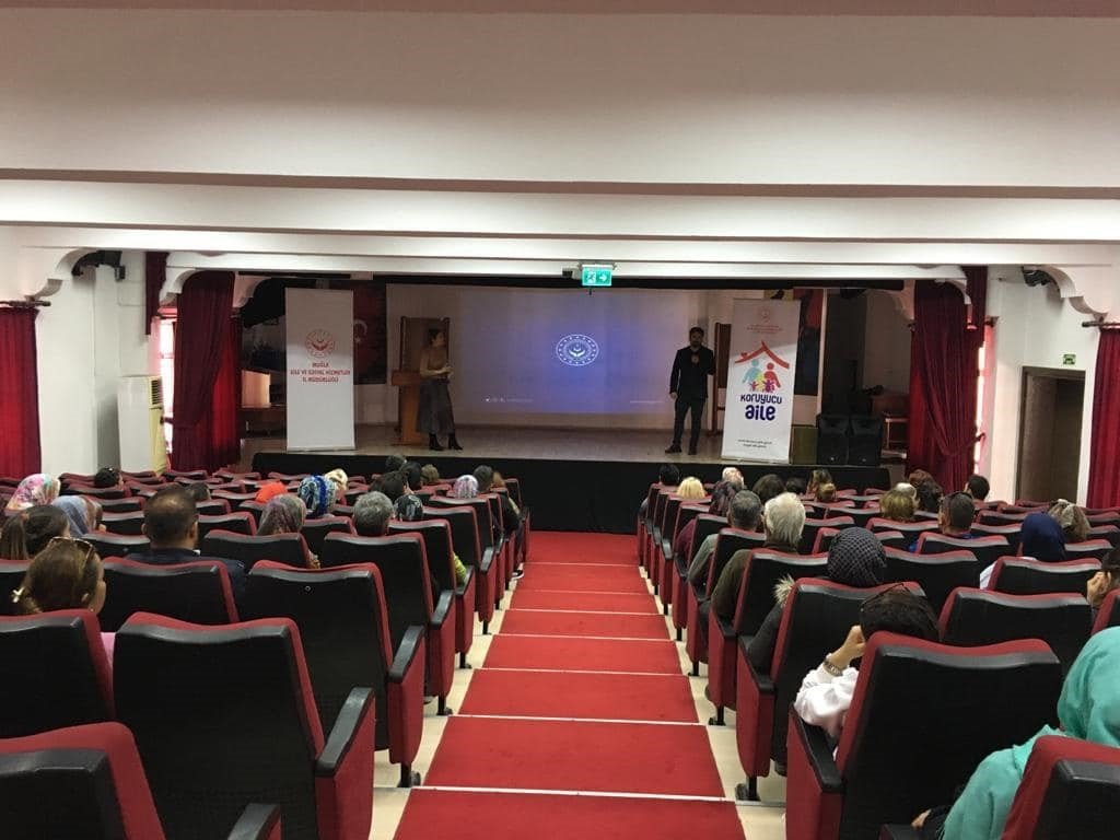 Muğla’da koruyucu aile toplantısı düzenlendi