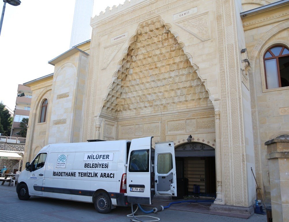 Nilüfer’deki ibadethanelerde temizlik zamanı