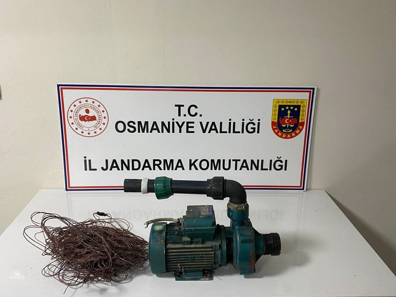 Su dinamosu çalan şüpheliler yakalandı