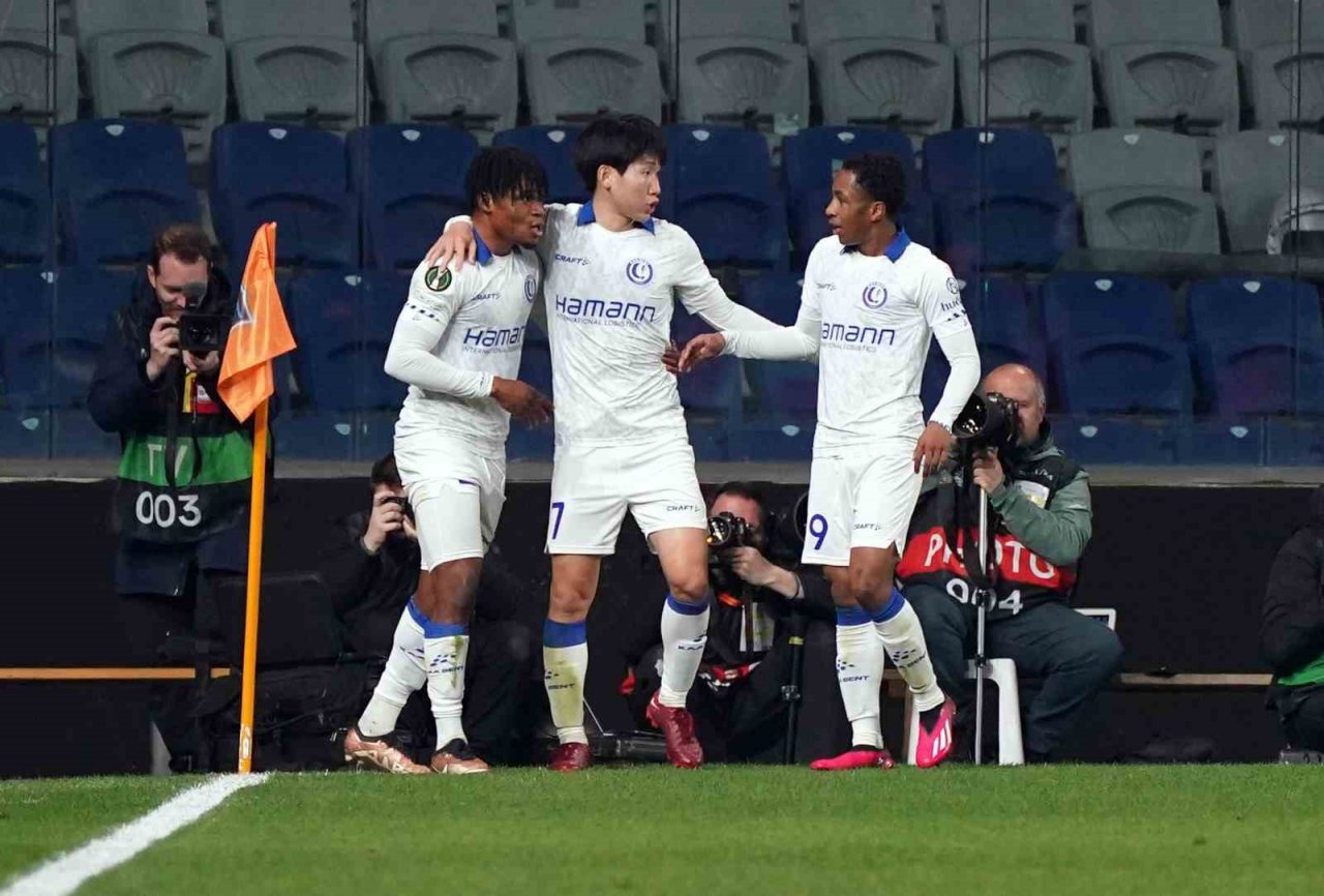UEFA Avrupa Konferans Ligi: Medipol Başakşehir: 0 - Gent: 4 (İlk yarı)