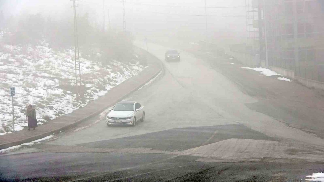 Yozgat’ta yoğun sis etkili oldu