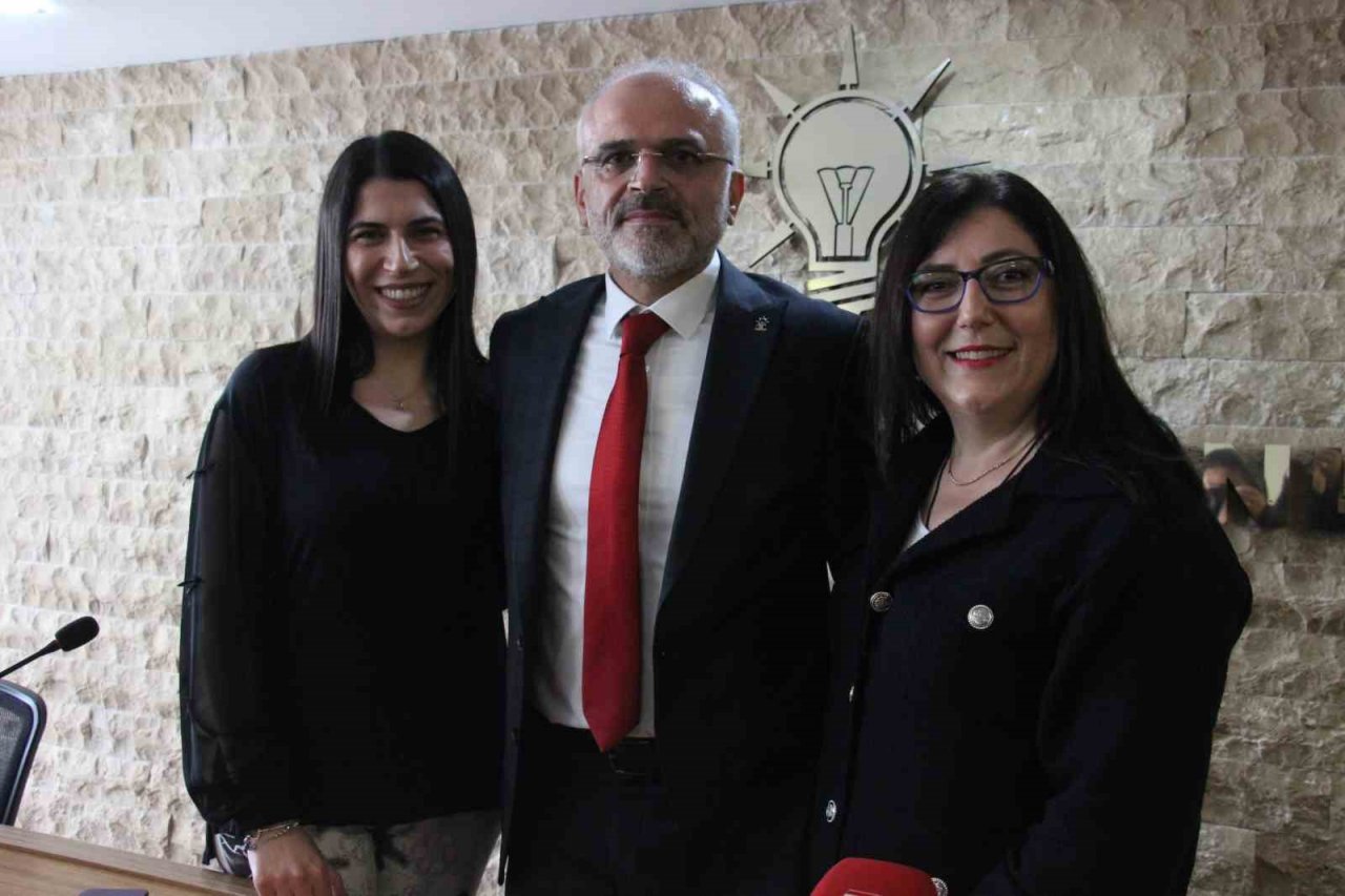 AK Partili Elbir, milletvekilliği aday adaylığı başvurusunu yaptı