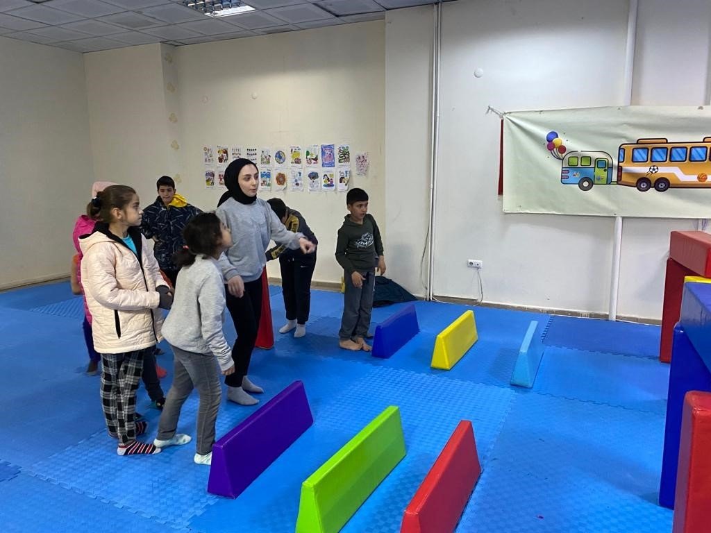 Mutluluk kervanı depremzedelerin yanında