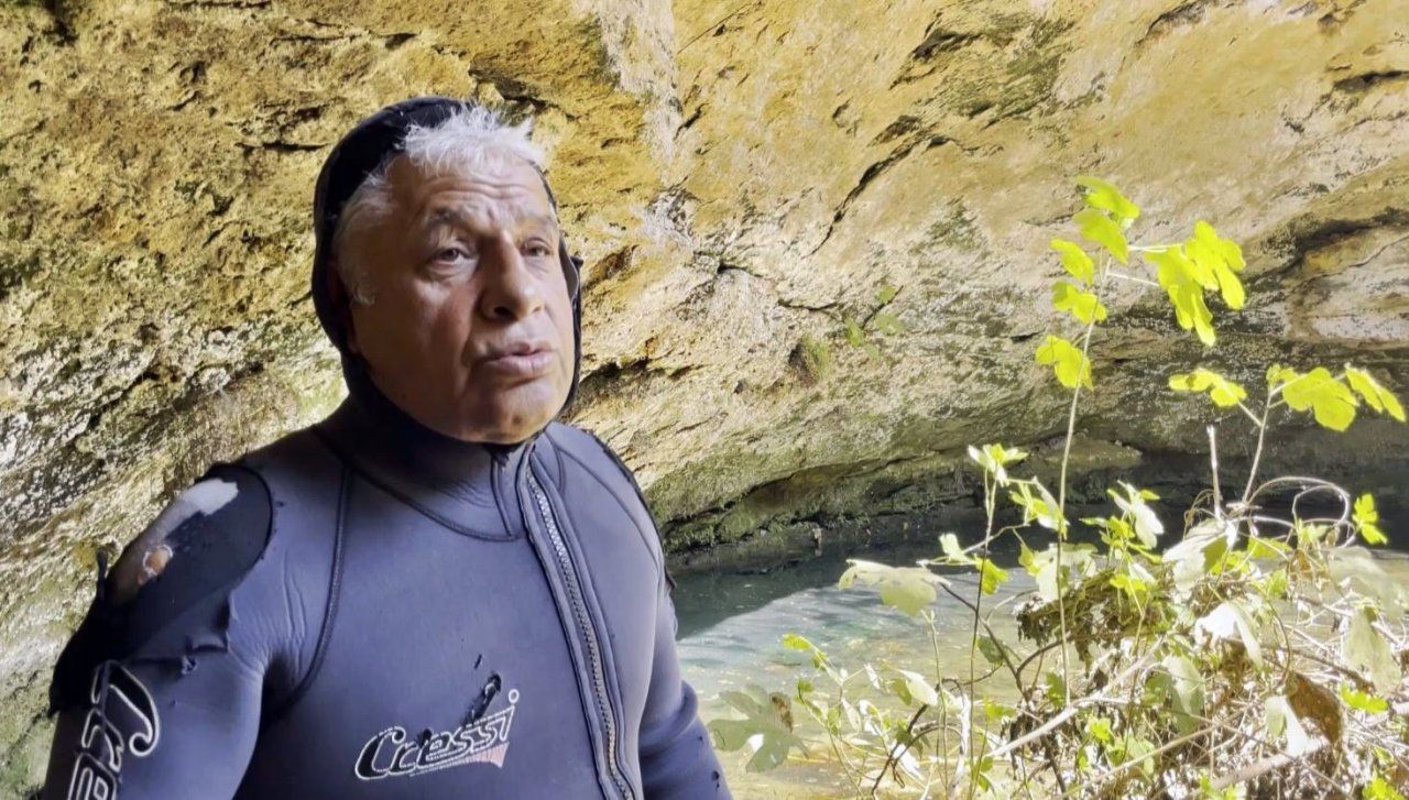 Antalya’nın göbeğinde 35 metre derinlikteki obrukta çok sayıda tatlı su canlısı tespit edildi