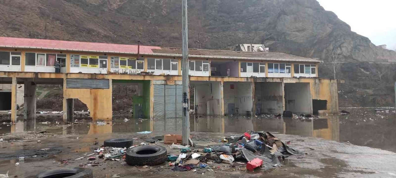 Yusufeli Barajı’nın suları ilçenin sanayi sitesine ulaştı