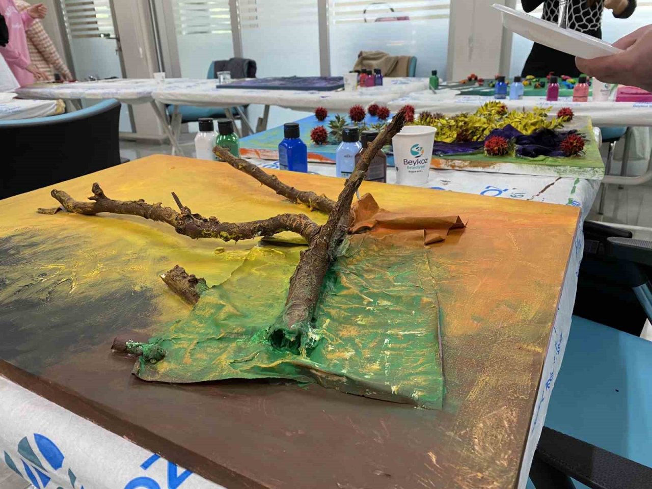 Beykozlu ev kadınları “Sıfır Atık” için tablolar üretiyor