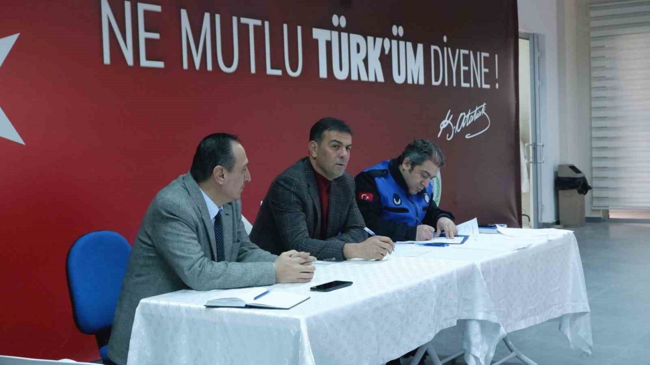 Bozüyük’te Ramazan davulcuları göreve hazır