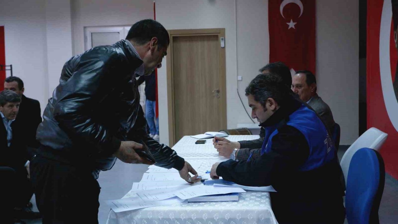 Bozüyük’te Ramazan davulcuları göreve hazır