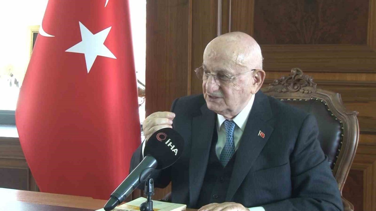 Eski TBMM Başkanı İsmail Kahraman: “Amerika, Ayasofya’nın müze yapılması için o günkü hükümete baskı yapmıştır”