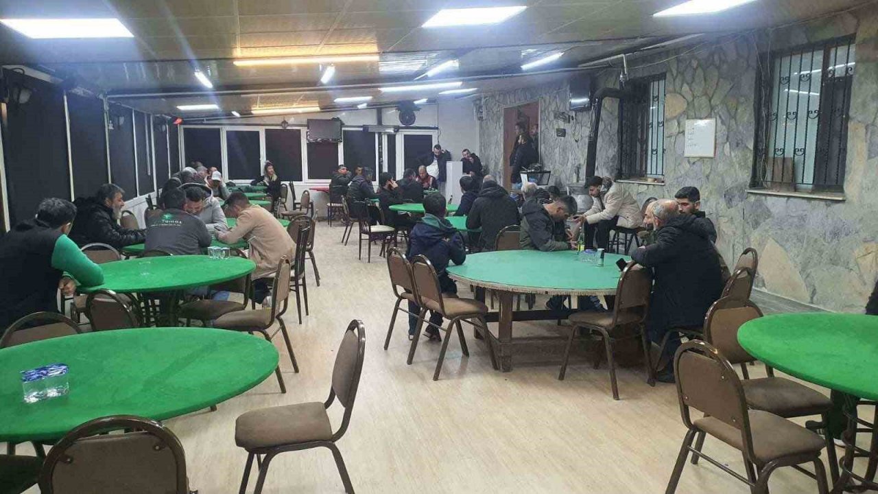 ’Kolpaçino’ ile birlikte iki işletmeye jandarmadan kumar baskını