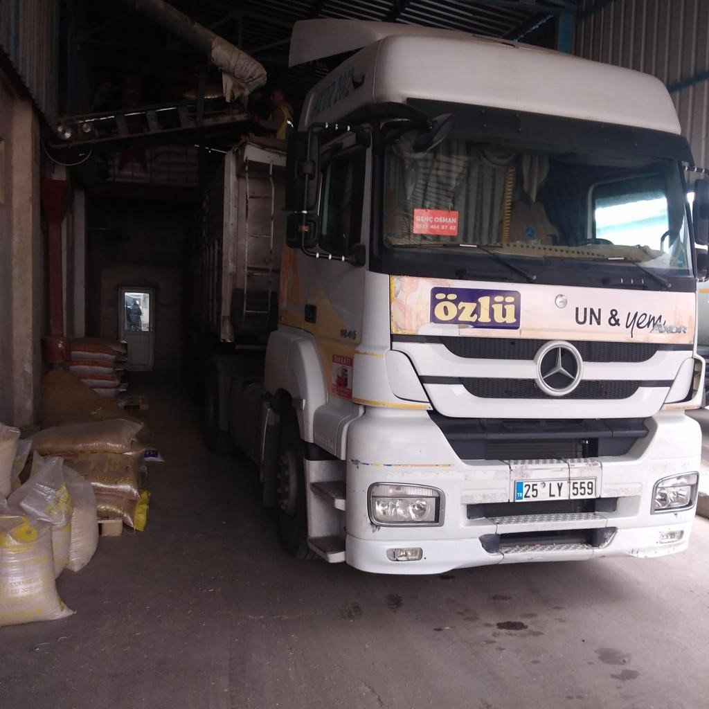 Erzincan’dan Malatya’ya 21 ton süt yemi