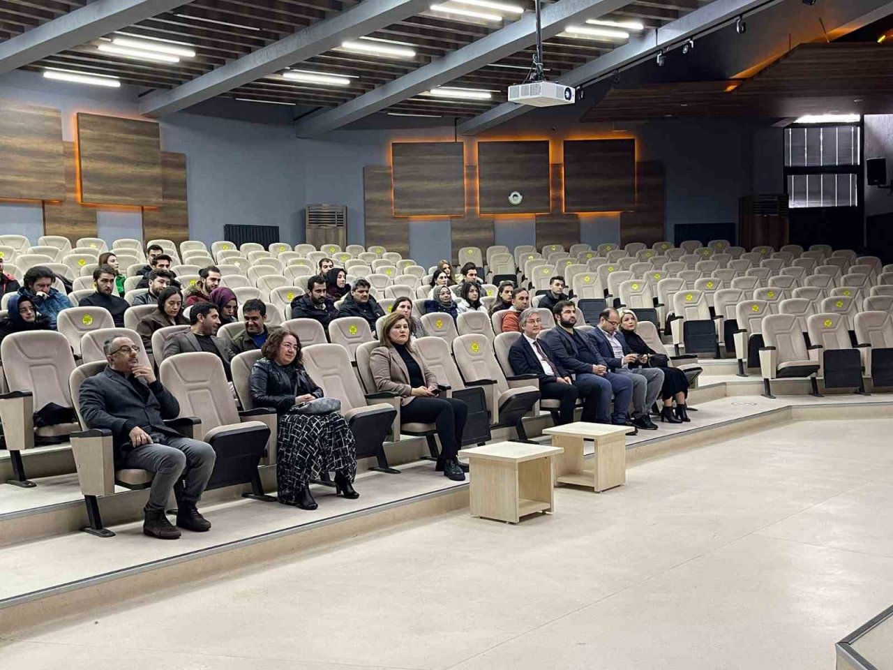 FÜ’de TÜBİTAK projeleri hazırlama eğitimi verildi