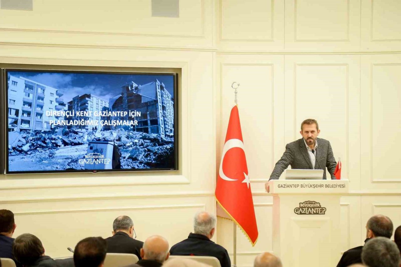 Başkan Şahin, Gaziantep Kent Konseyi 7’nci olağan genel kurul toplantısında konuştu