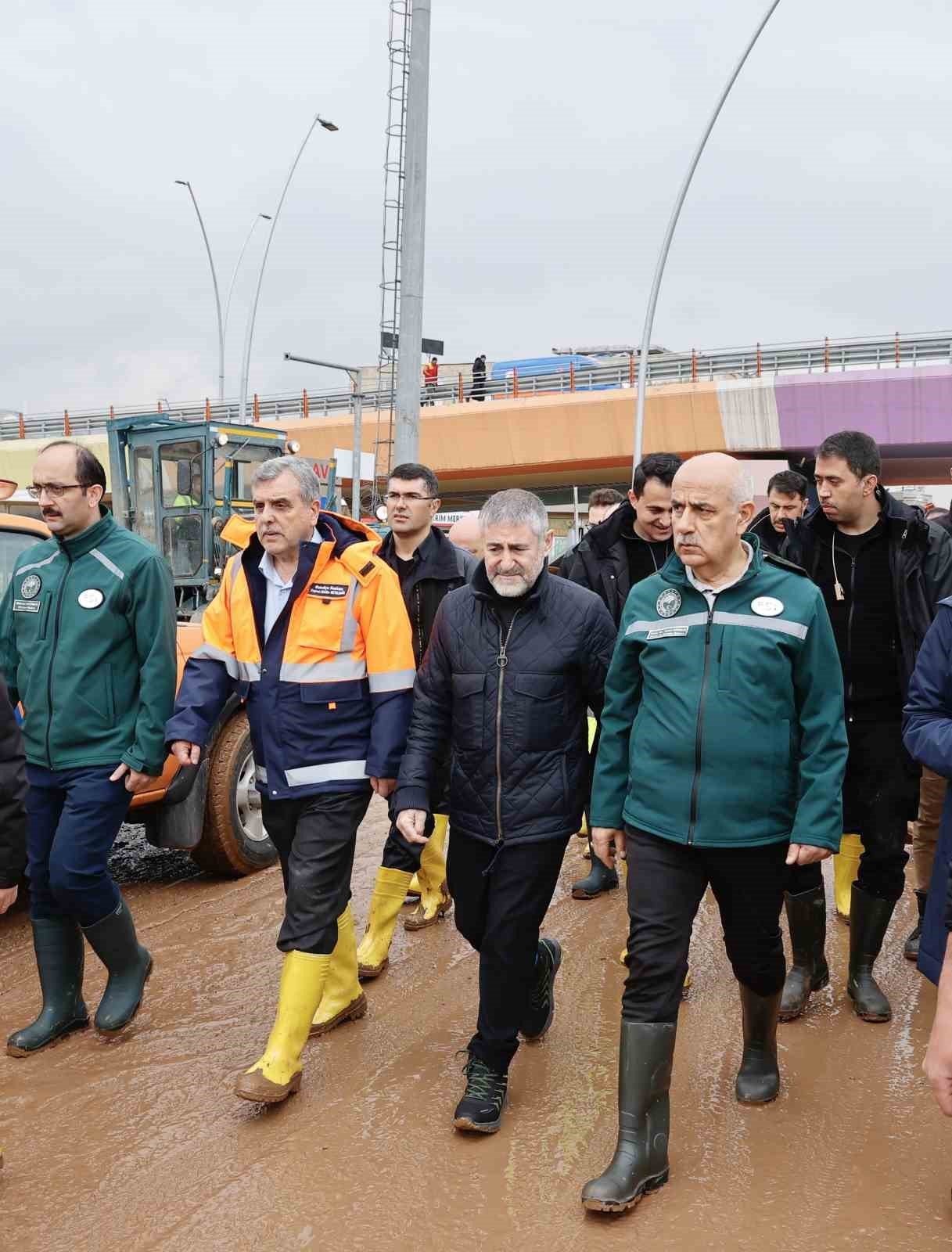 Bakan Nebati, memleketi Şanlıurfa’dan mesaj verdi: “Devletimiz, Şanlıurfa’daki çalışmalarına devam etmektedir”