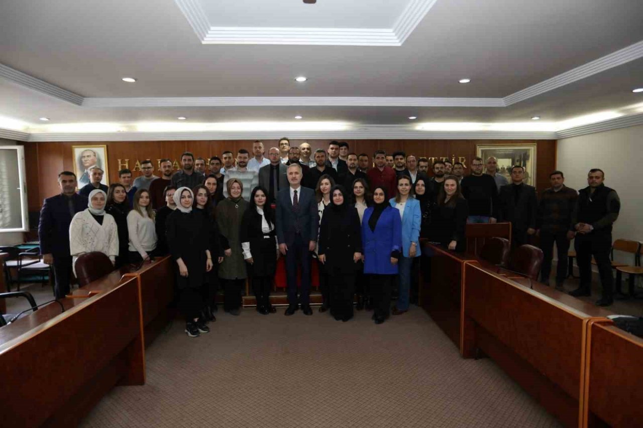 İnegöl Belediyesi’nde memurlar yemin etti