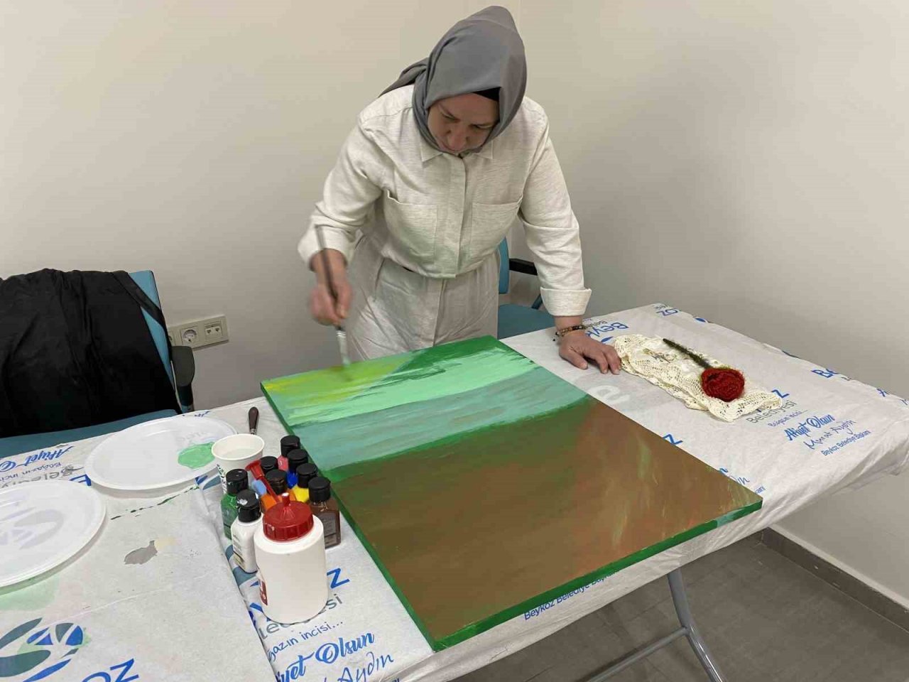 Beykozlu ev kadınları “Sıfır Atık” için tablolar üretiyor