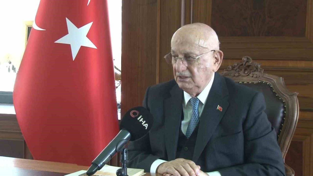 Eski TBMM Başkanı İsmail Kahraman: “Amerika, Ayasofya’nın müze yapılması için o günkü hükümete baskı yapmıştır”