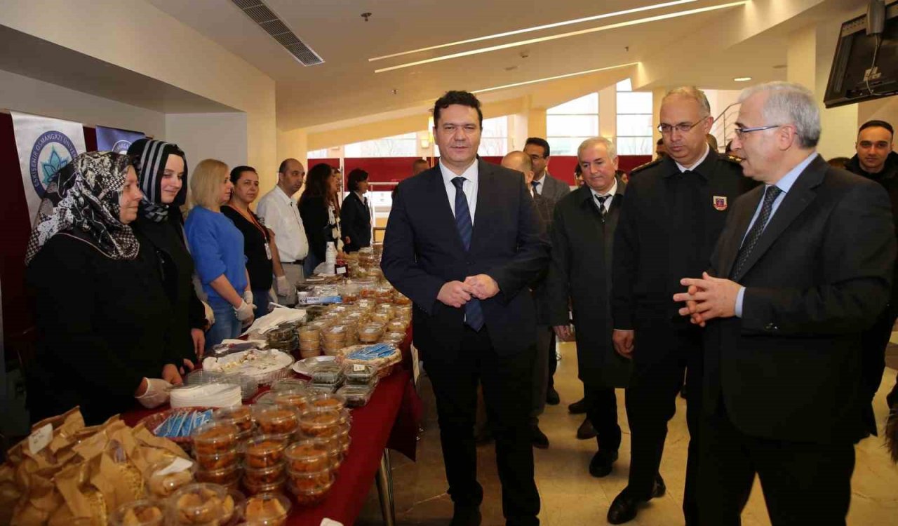 ESOGÜ’den depremzedelerin yararına hayır panayırı