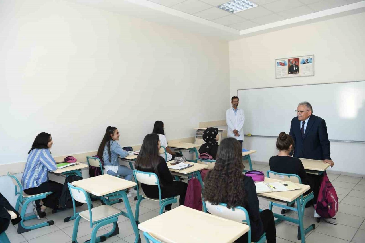 Büyükşehir KAYMEK ile büyük maraton YKS’ye güçlü hazırlık