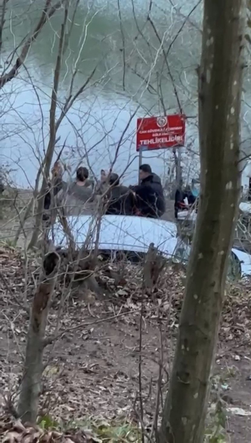 İstanbul’da baltalı oduncu dehşeti kamerada: Başına odunla vurulan genç felç kaldı