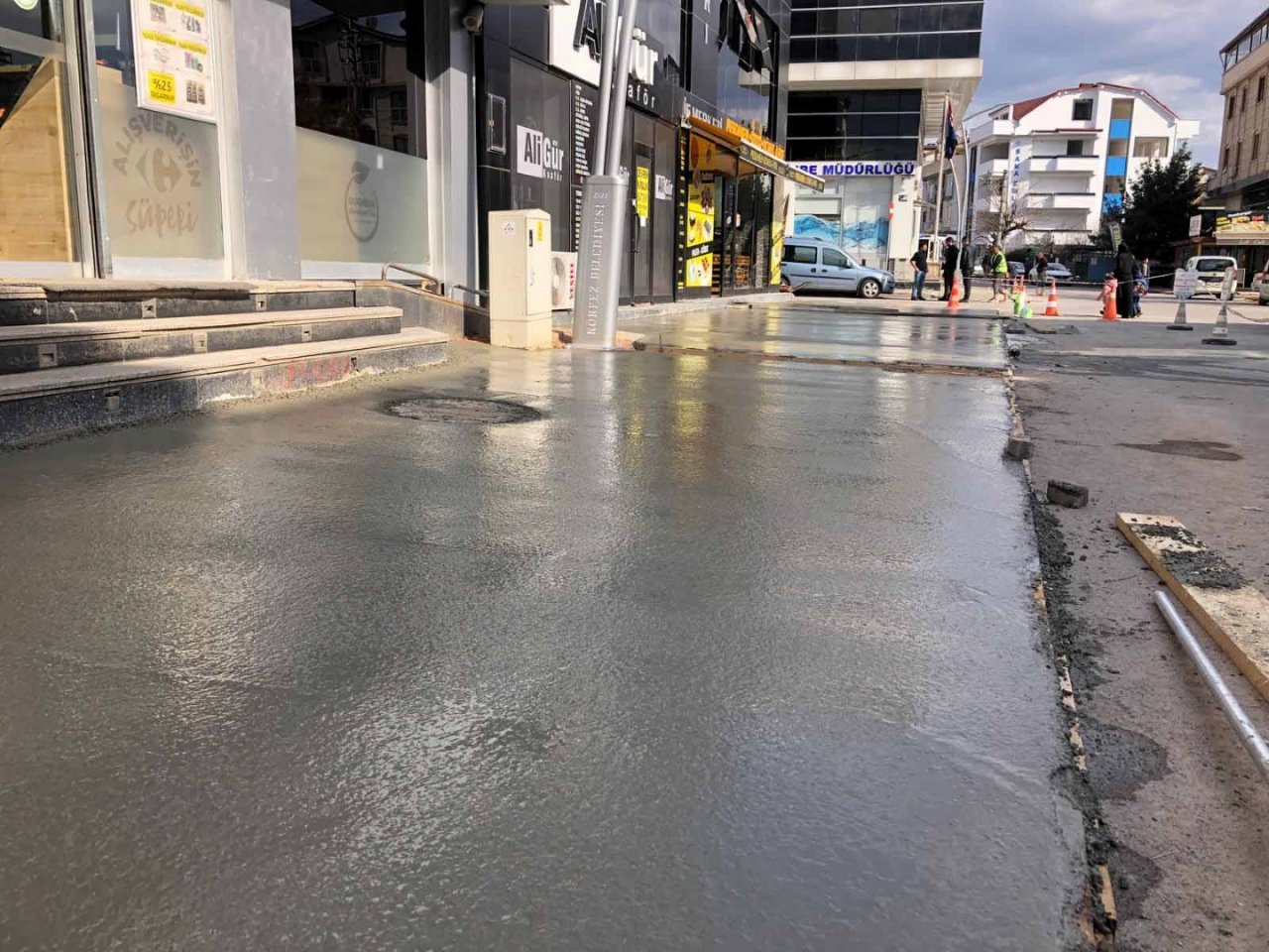 Körfez’de üstyapı çalışmaları sürüyor