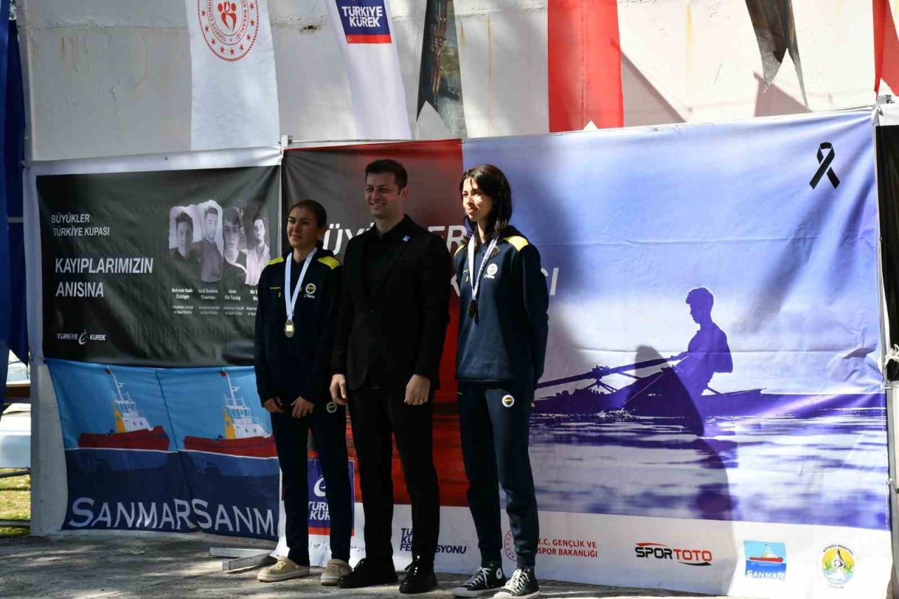 Köyceğiz’de Büyükler Türkiye Kupası Kürek Yarışları tamamlandı