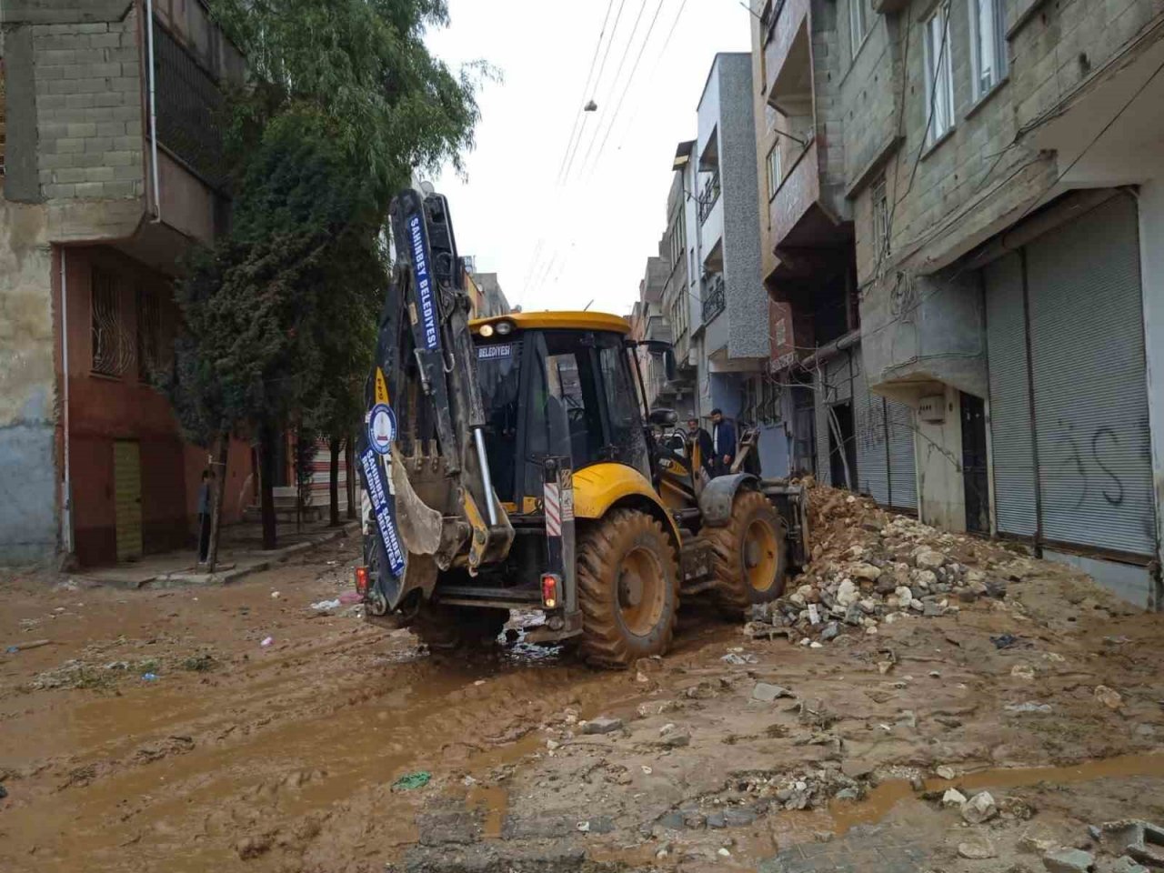 Şahinbey’den Şanlıurfa’ya destek