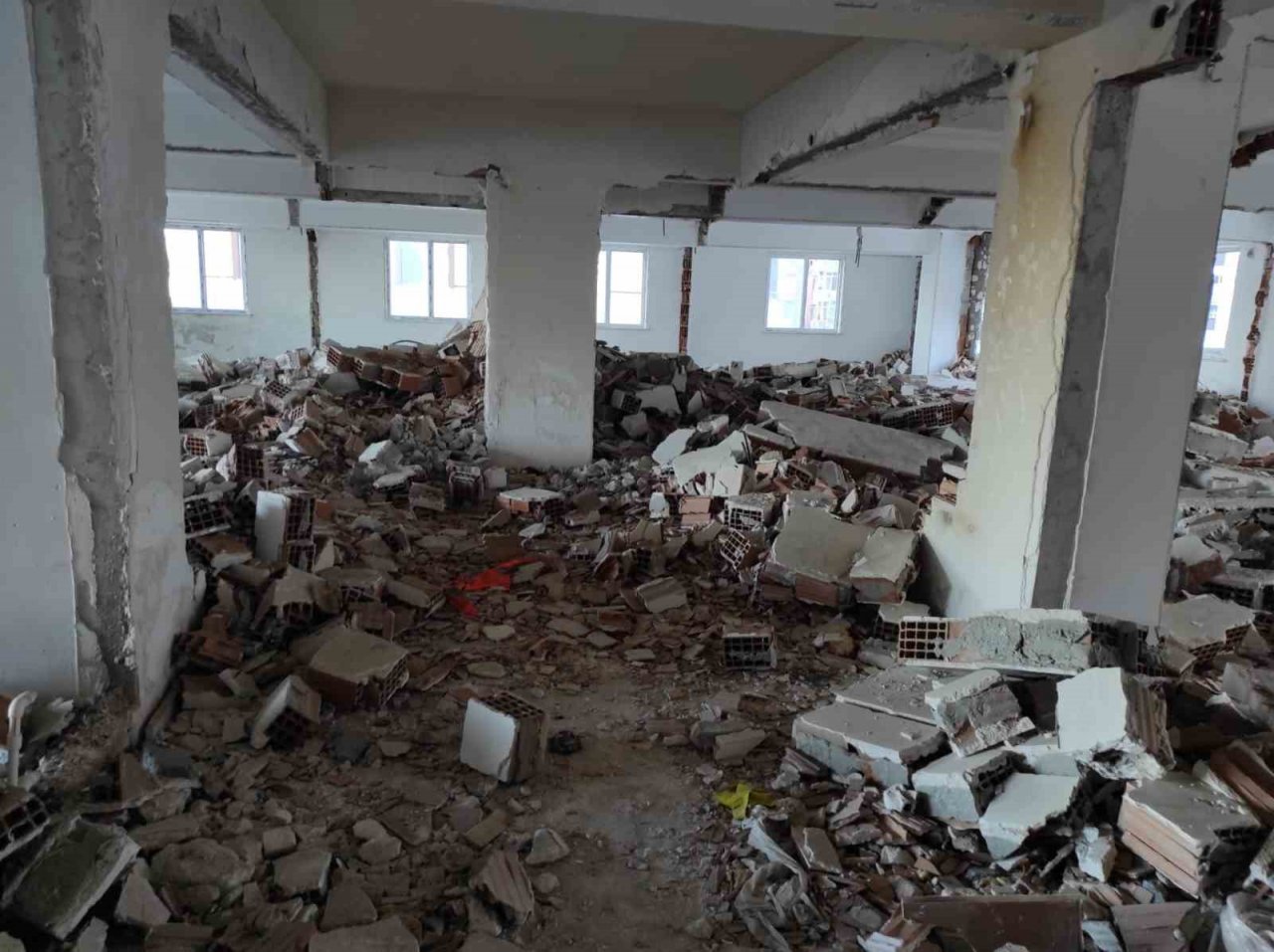 Korku binası: Kaygıyla yaşıyorlar