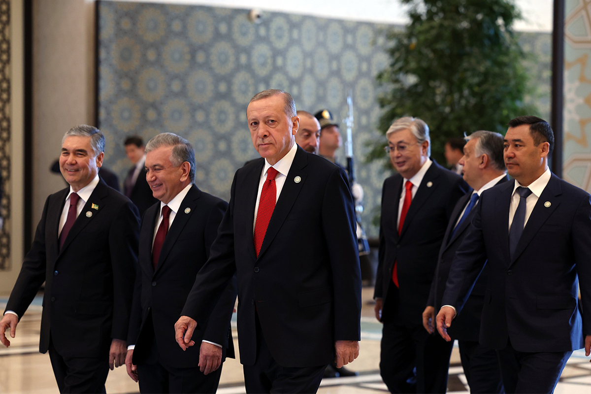turk-devletleri-zirve.jpg