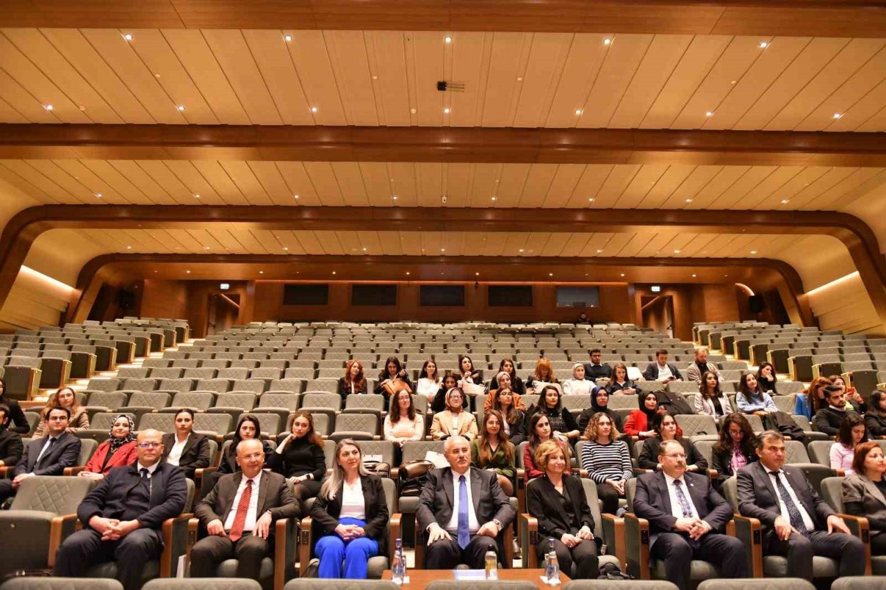 Yargıtay Başkanı Akarca “Yargı Etiği Kolaylaştırıcıları Yenileme Eğitimi”ne katıldı