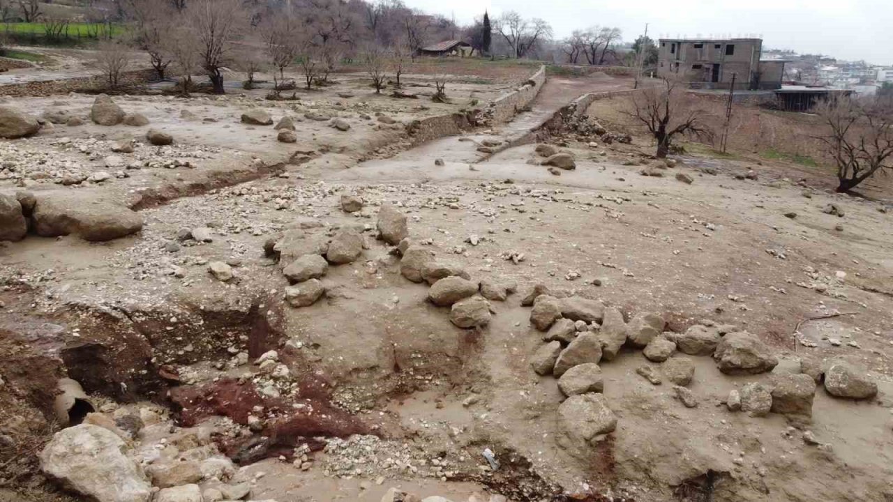 Konteynerin sele kapıldığı yer dron ile görüntülendi