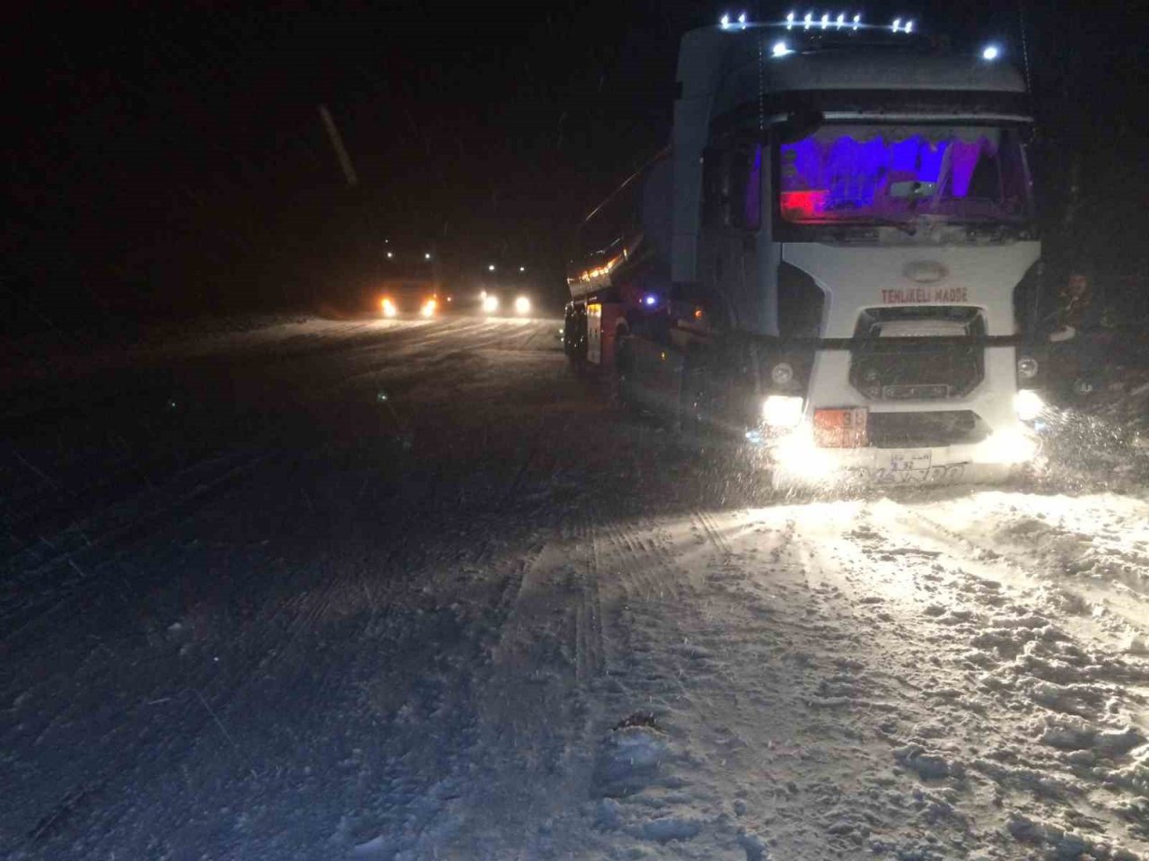 Antalya-Konya karayolunda kar yağışı etkili oldu