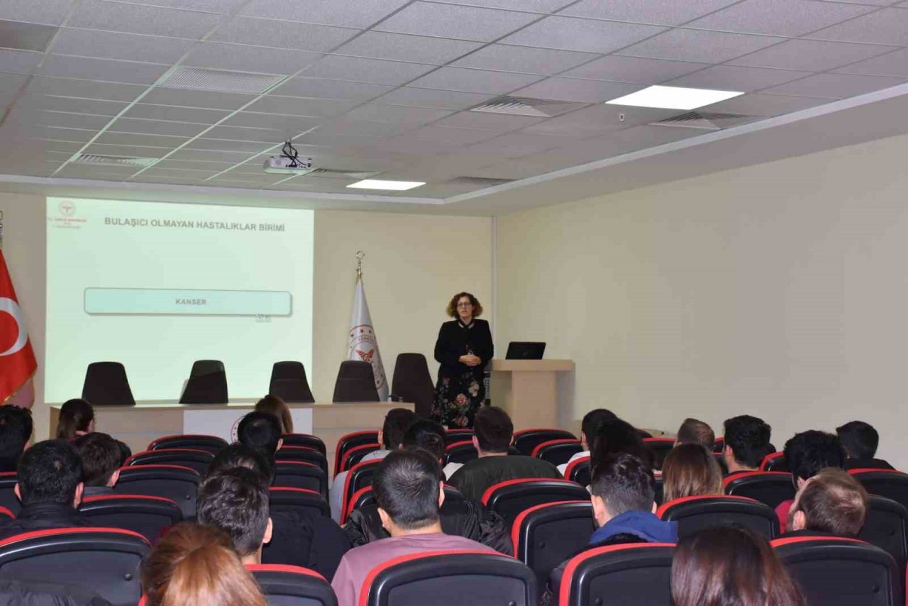 ADÜ’lü öğrenciler Aydın İl Sağlık Müdürlüğü’nün çalışmalarını inceledi