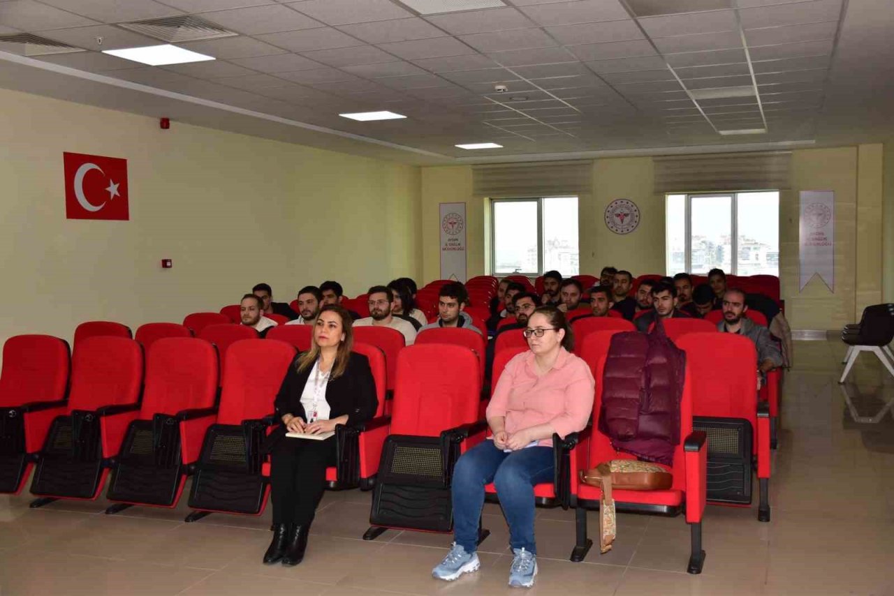 ADÜ’lü öğrenciler Aydın İl Sağlık Müdürlüğü’nün çalışmalarını inceledi