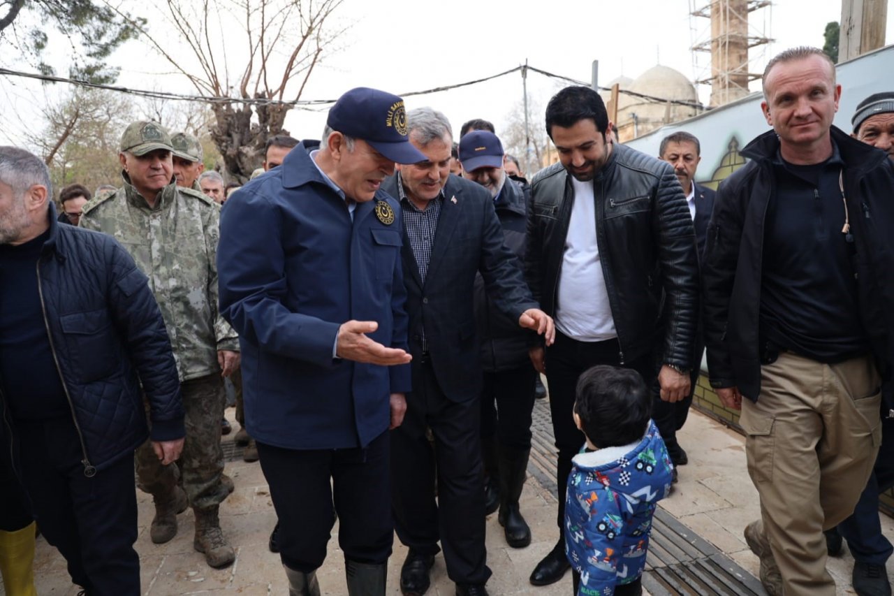 Bakan Akar Şanlıurfa’da incelemelerde bulundu