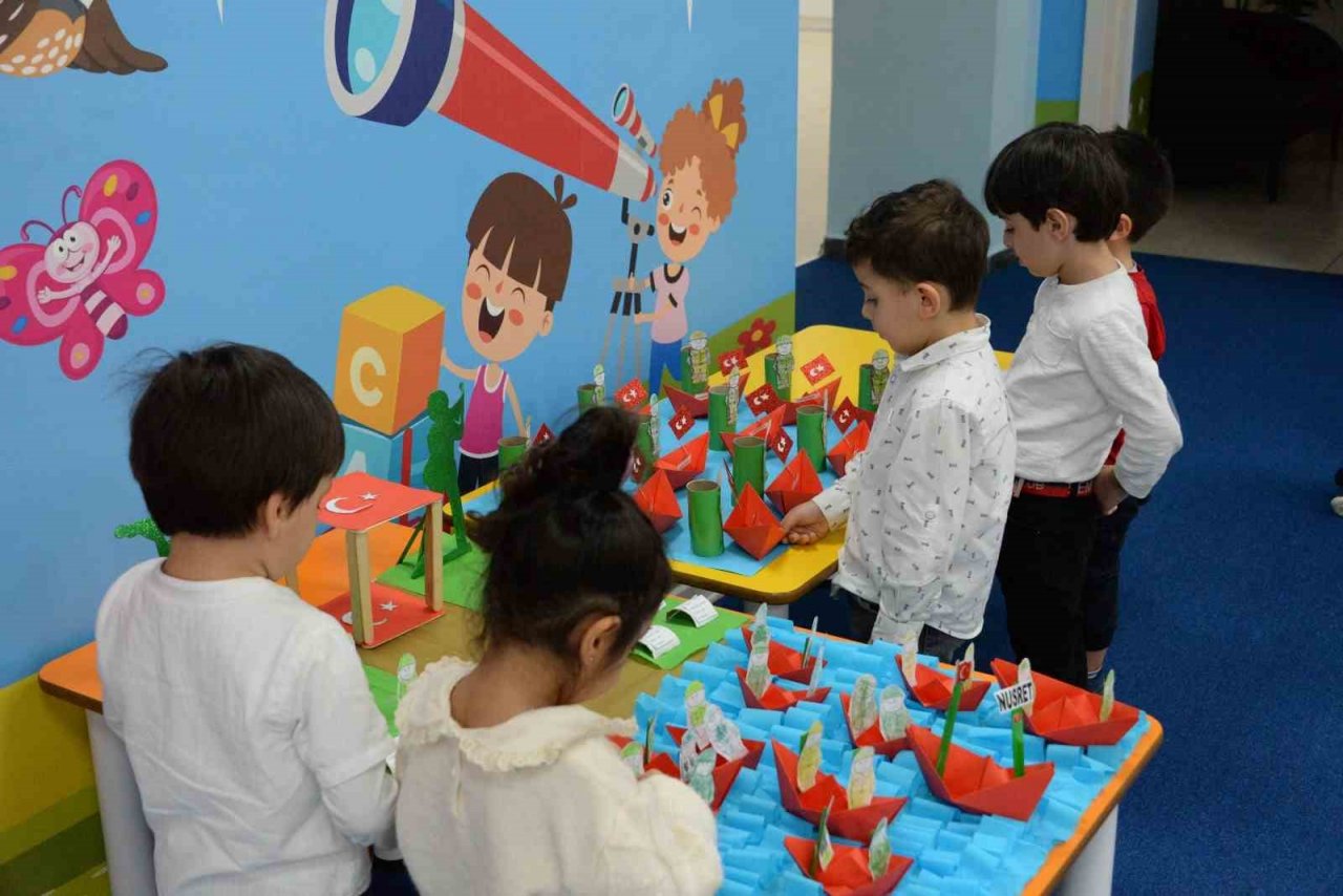 Minik öğrencileri “Çanakkale Geçilmez” dedi