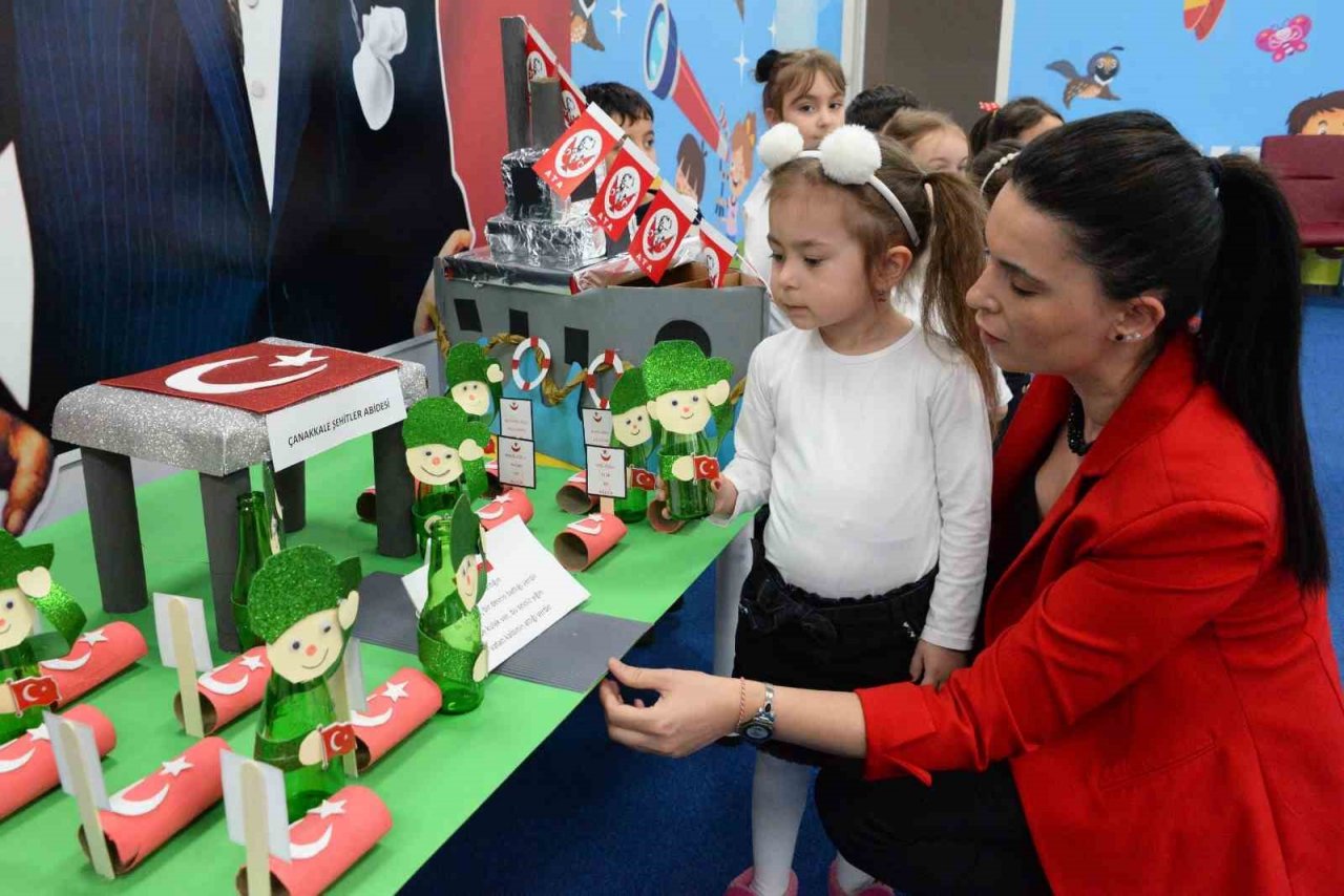 Minik öğrencileri “Çanakkale Geçilmez” dedi