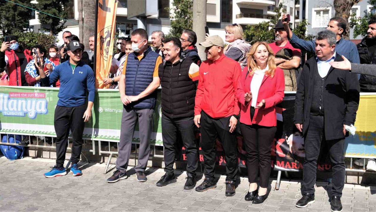 23. Alanya Atatürk Halk Koşusu ve yarı maratonu yapılacak