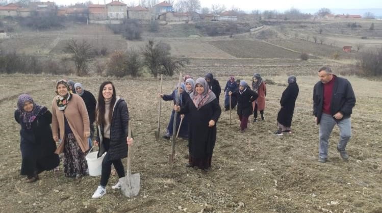 Domaniç’te Tıbbi ve Aromatik Bitkileri Yetiştiriciliği kursu sona erdi