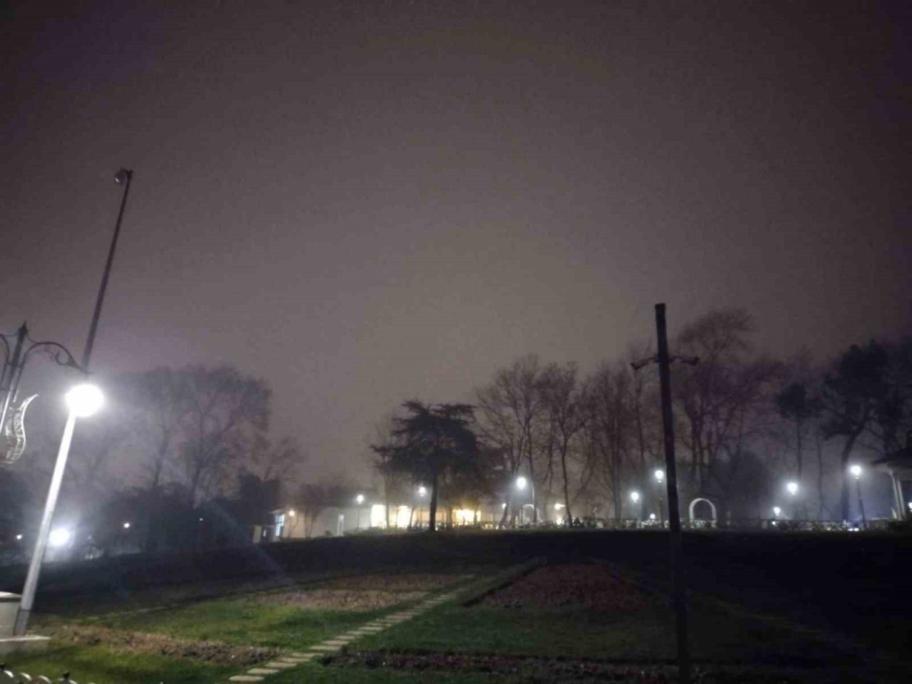 İstanbul’da akşam saatlerinde yoğun sis etkili oldu