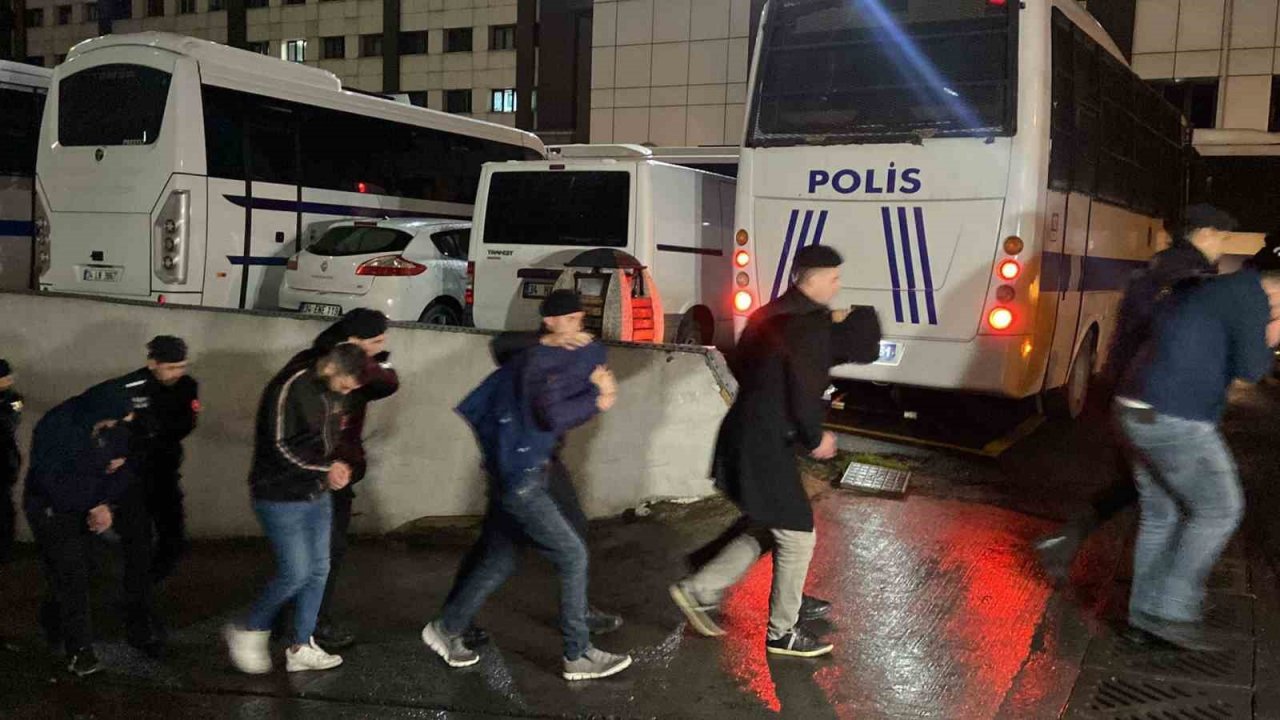 İstanbul’da "Kökünü Kurutma Operasyonu"nda yakalanan 161 zanlı adliyeye sevk edildi