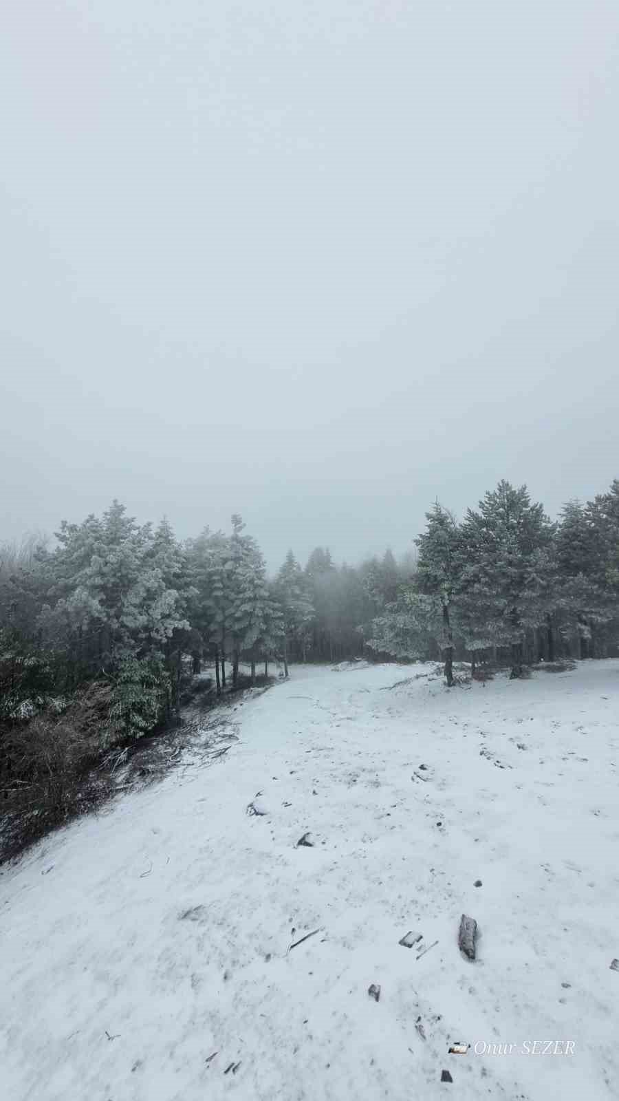 Kazdağları’nda kar yağışı başladı