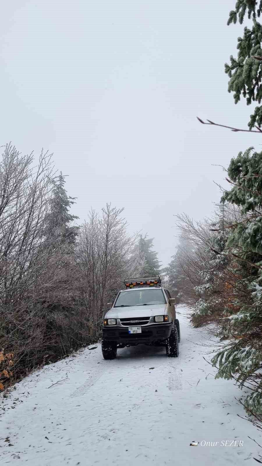 Kazdağları’nda kar yağışı başladı