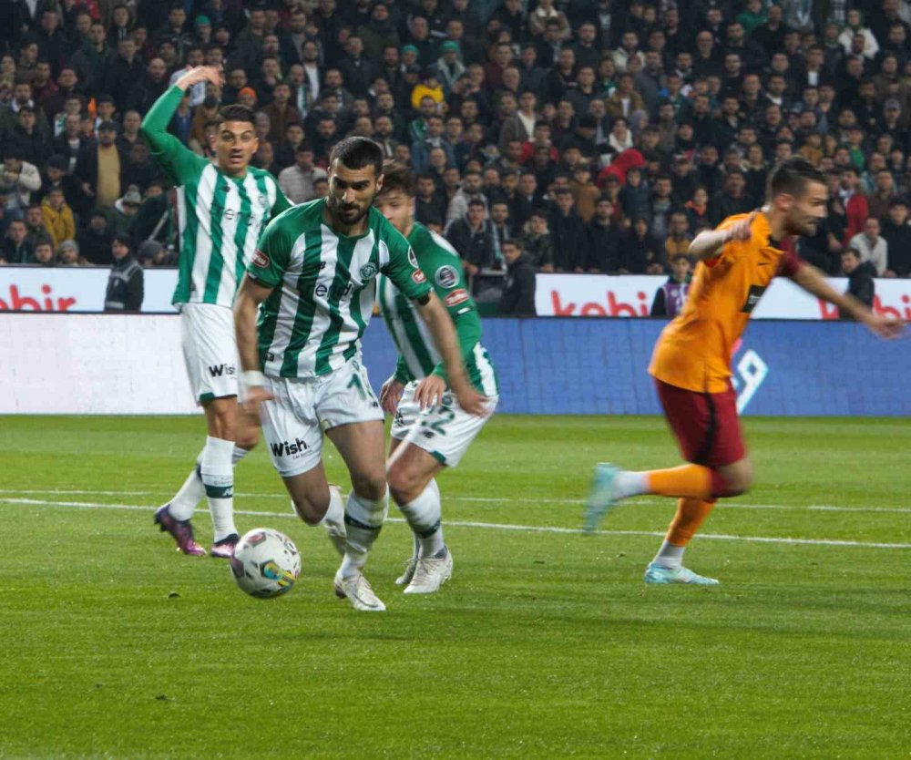 Konyaspor 12 hafta sonra gol attı ve lider Galatasaray'ı yendi