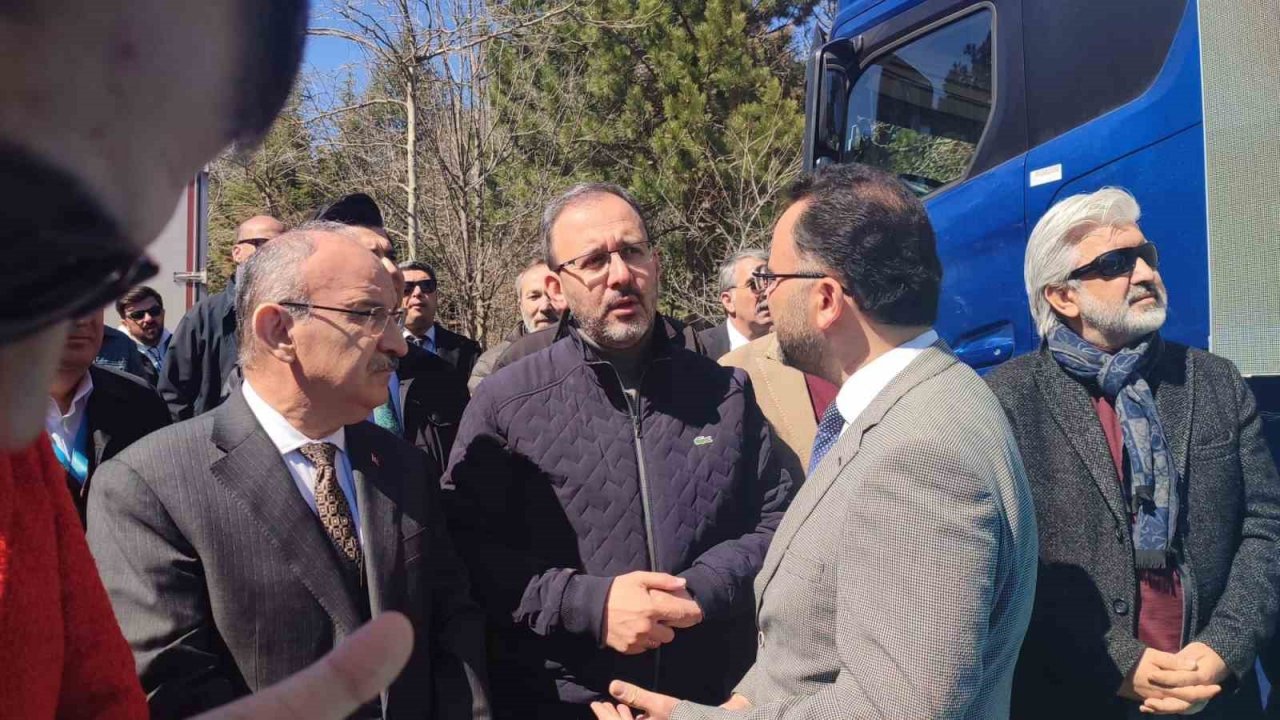 Kula’ya spor lisesi yapılıyor