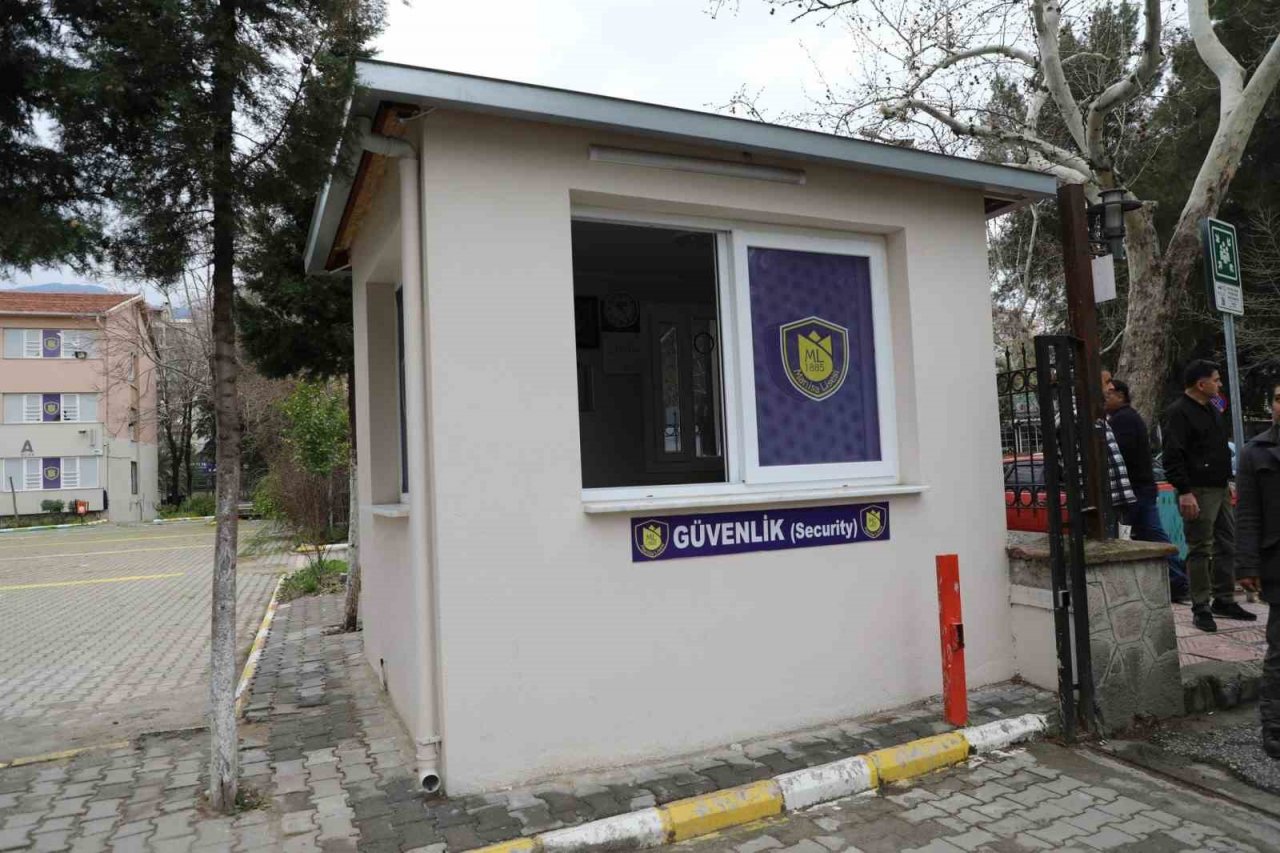 Manisa Lisesi’nden Başkan Çelik’e teşekkür